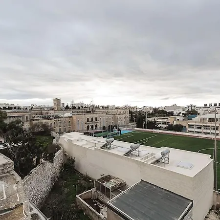 L.o. Mdina-designer House The Bedroom-tub