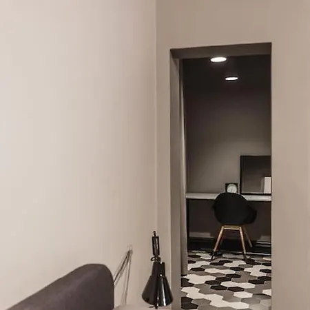 L.o. Mdina-designer House The Bedroom-tub * Rabat