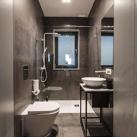 L.o. Mdina-designer House The Bedroom-tub *