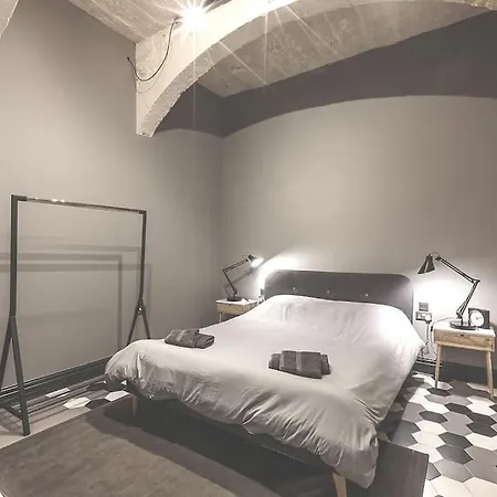 L.o. Mdina-designer House The Bedroom-tub Rabat