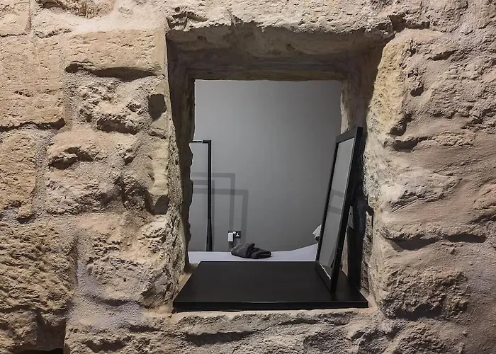 Apartman L.o. Mdina-designer House The Bedroom-tub Rabat