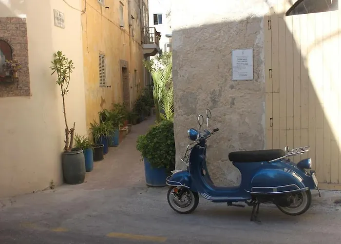 Apartman L.o. Mdina-designer House The Bedroom-tub *