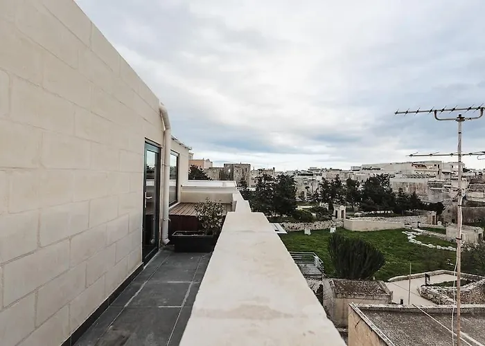 L.o. Mdina-designer House The Bedroom-tub