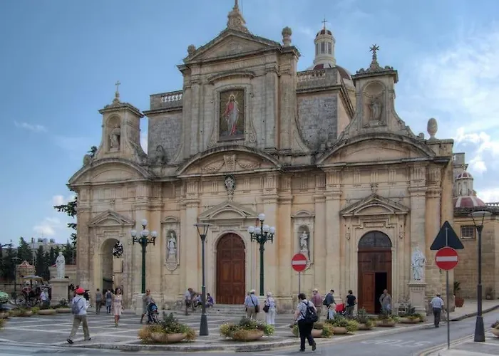 Apartman L.o. Mdina-designer House The Bedroom-tub