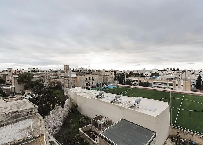 L.o. Mdina-designer House The Bedroom-tub